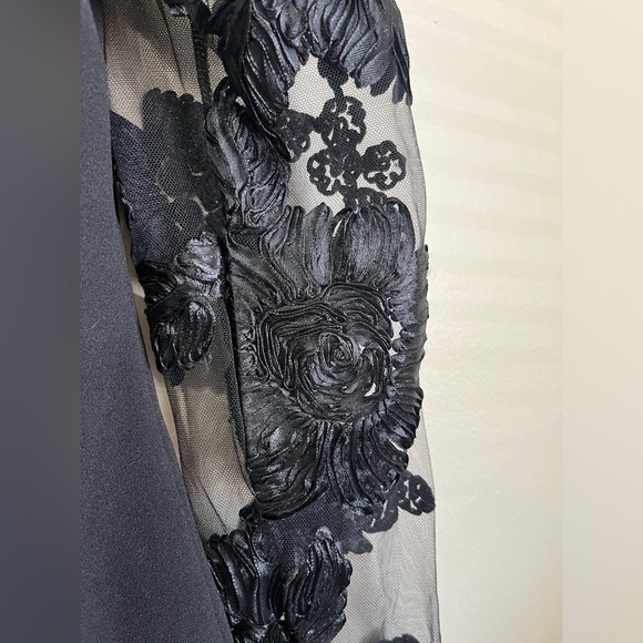 Express Floral Lace Puff Sleeve Vneck Body Suit in Black Size XS - Picture 5 of 8